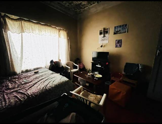 6 BEDROOM HOUSE FOR SALE IN BRIXTON